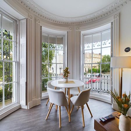 Belle Vue Regency King Size W Free Parking Apartment Cheltenham Luaran gambar