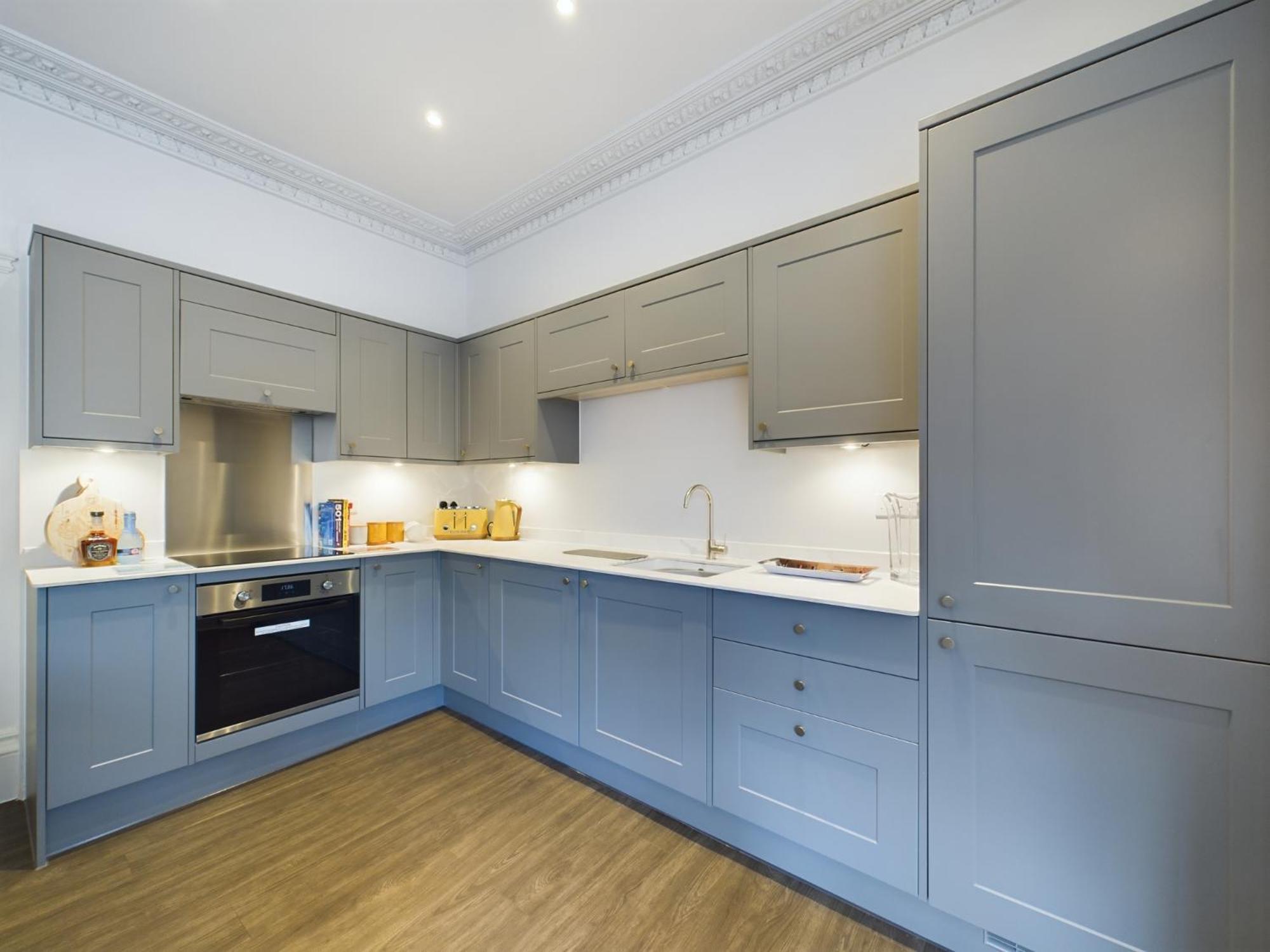 Belle Vue Regency King Size W Free Parking Apartment Cheltenham Luaran gambar